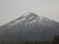 笠岡には見られない単身の山です。